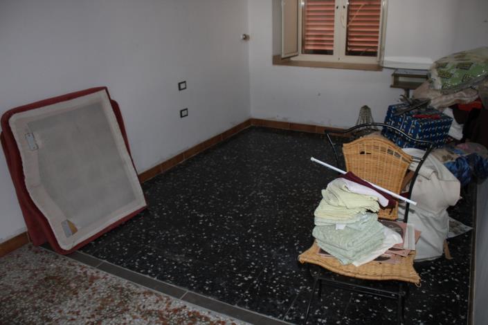 Image No.12-2 Bed Townhouse for sale