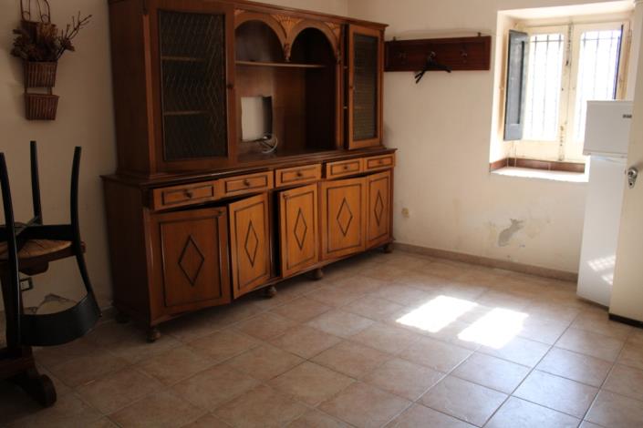 Image No.15-2 Bed Townhouse for sale