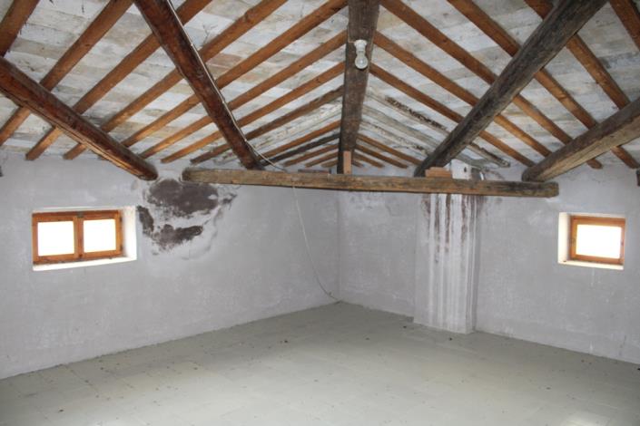 Image No.24-Maison de campagne de 2 chambres à vendre à Lanciano