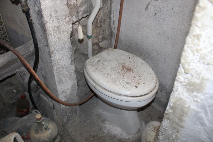 Image No.13-2 Bed Townhouse for sale