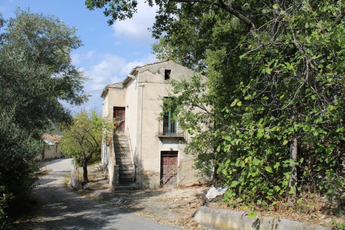 Image No.15-Maison de campagne de 3 chambres à vendre à Roccascalegna