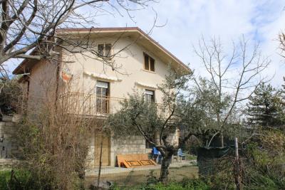 1 - Pennadomo, House