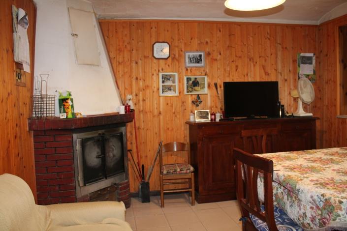 Image No.13-Maison de campagne de 3 chambres à vendre à Casoli