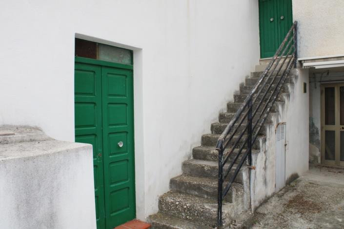 Image No.15-Maison de campagne de 3 chambres à vendre à Casoli