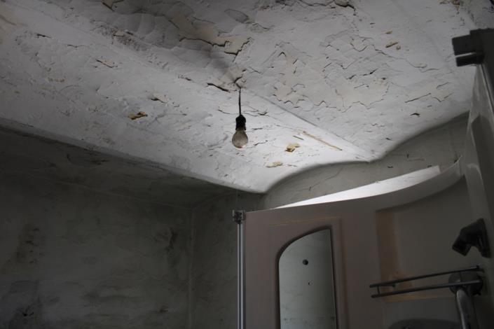 Image No.17-2 Bed Townhouse for sale