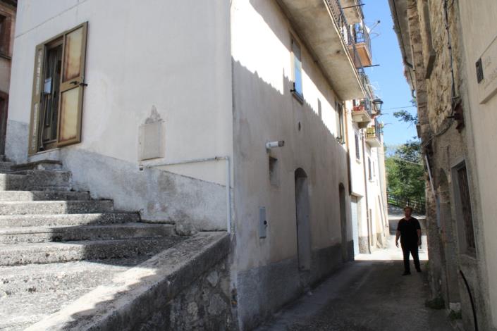 Image No.4-4 Bed Townhouse for sale