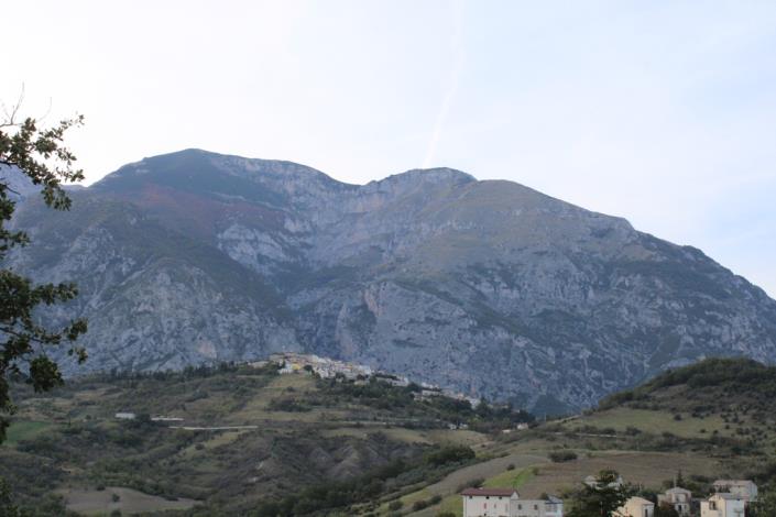 Image No.3-Maison de campagne de 3 chambres à vendre à Civitella Messer Raimondo