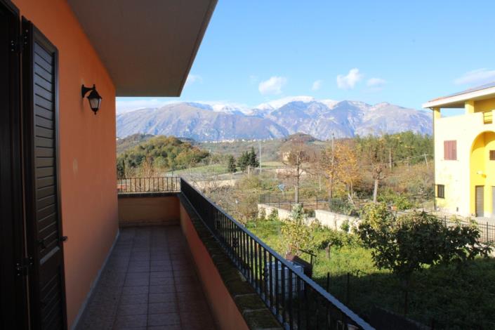 Image No.21-5 Bed Villa / Detached for sale