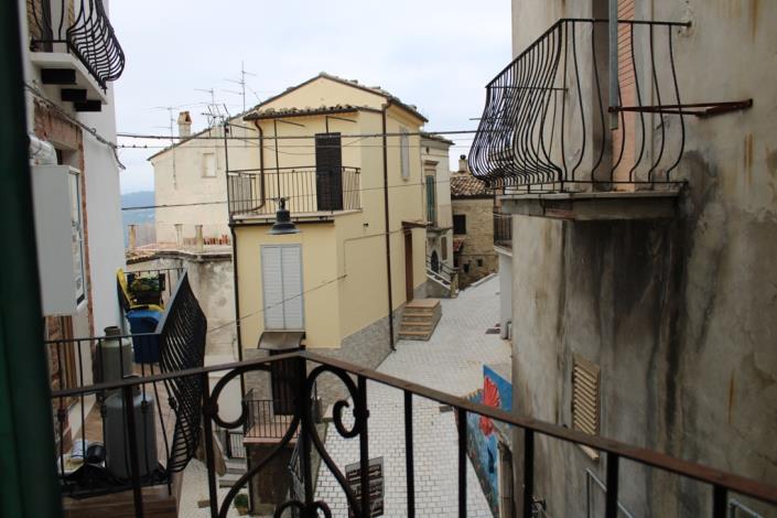 Image No.13-3 Bed Townhouse for sale