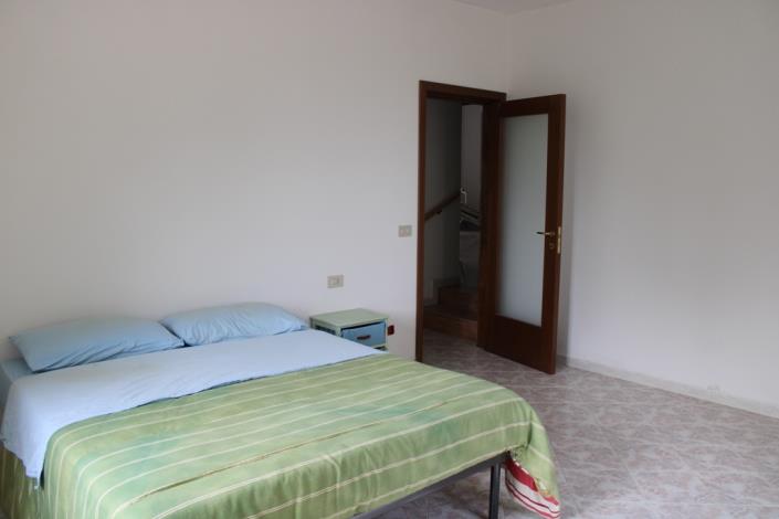 Image No.18-4 Bed Villa / Detached for sale