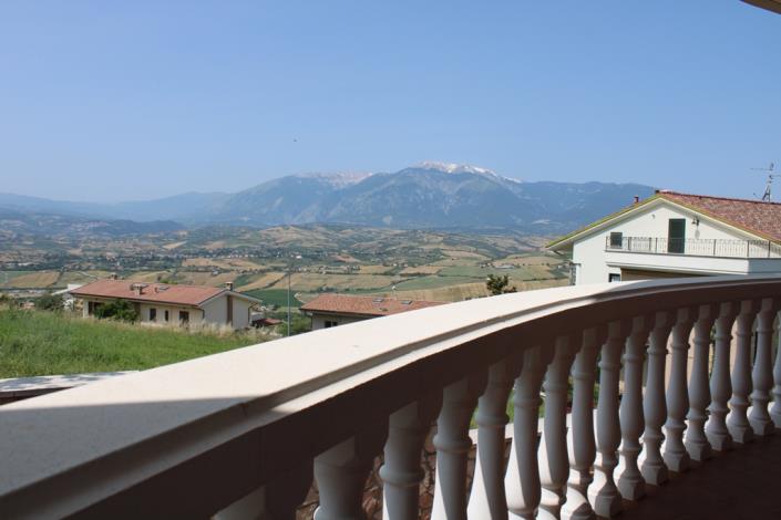 Image No.8-Maison / Villa de 6 chambres à vendre à Castél Frentano
