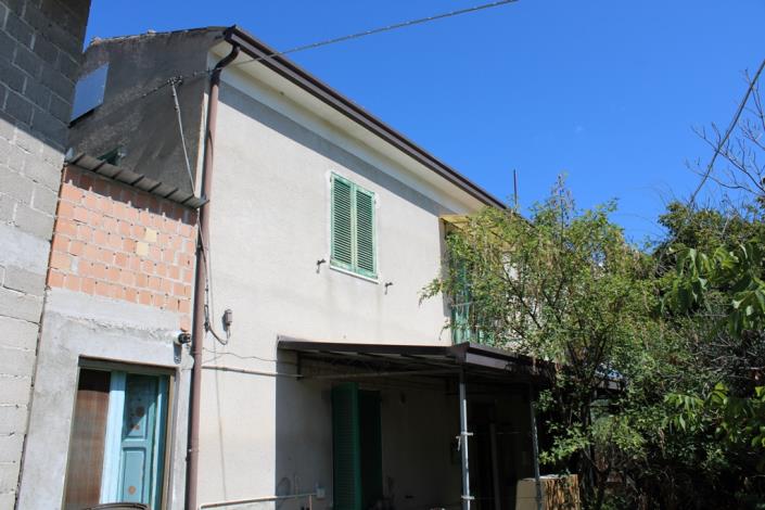 Image No.5-Maison de campagne de 3 chambres à vendre à Roccascalegna