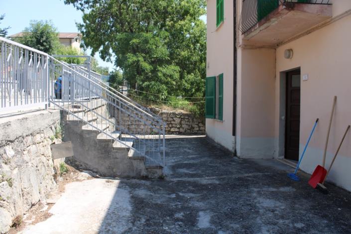 Image No.3-Maison de campagne de 4 chambres à vendre à Lettopalena