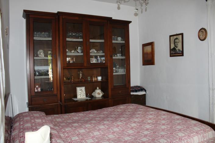 Image No.10-3 Bed Townhouse for sale