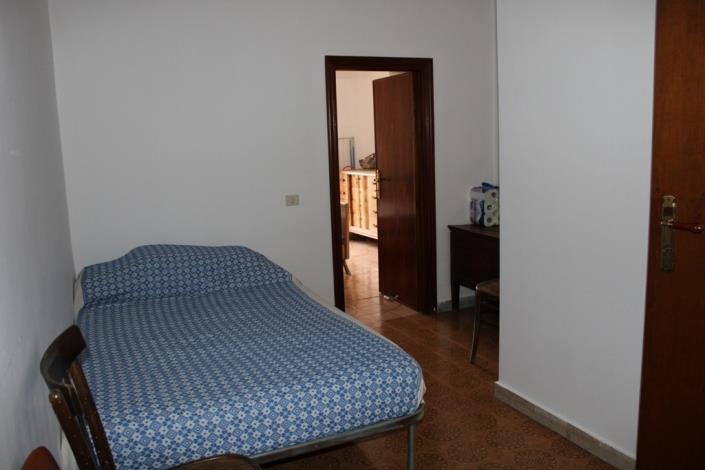 Image No.7-2 Bed Townhouse for sale