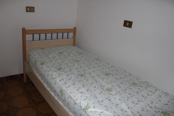 Image No.16-2 Bed Townhouse for sale