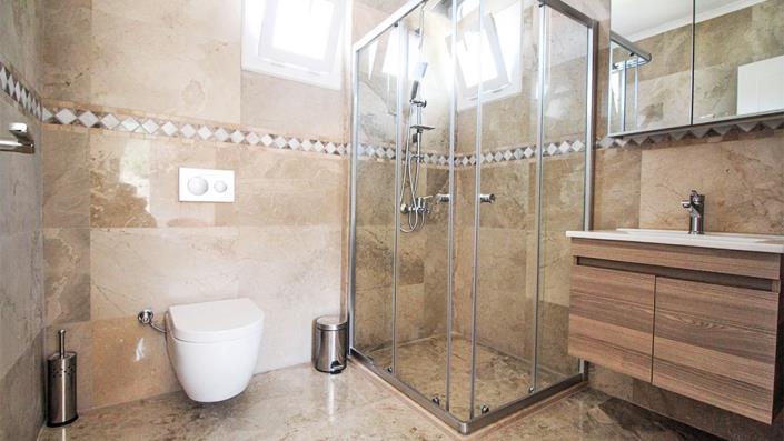 Image No.25-6 Bed Villa / Detached for sale