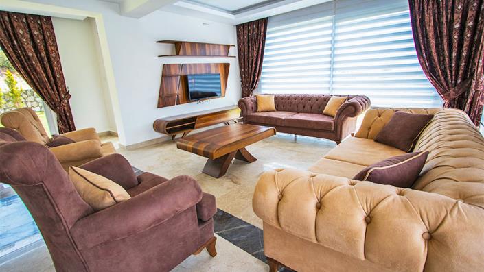 Image No.13-6 Bed Villa / Detached for sale