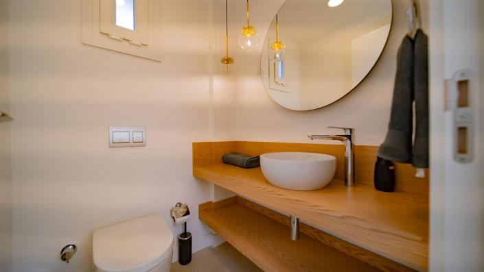 Image No.12-2 Bed Villa for sale