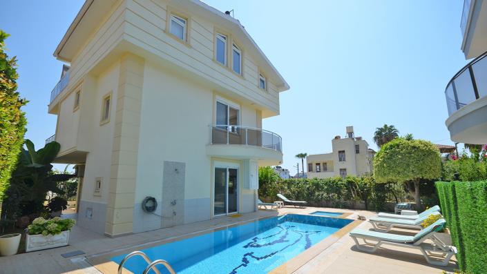 Image No.4-3 Bed Villa / Detached for sale