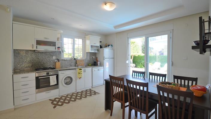 Image No.10-3 Bed Villa / Detached for sale