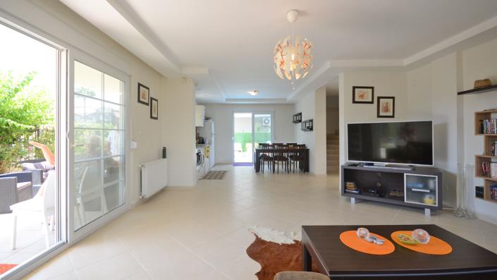 Image No.12-3 Bed Villa / Detached for sale