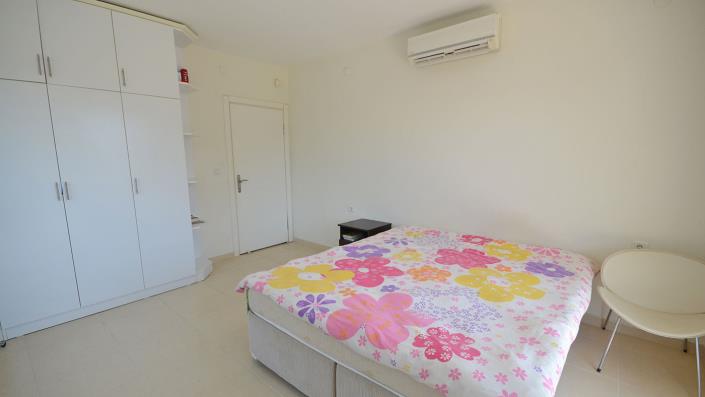 Image No.18-3 Bed Villa / Detached for sale