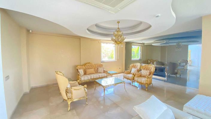 Image No.7-8 Bed Villa / Detached for sale