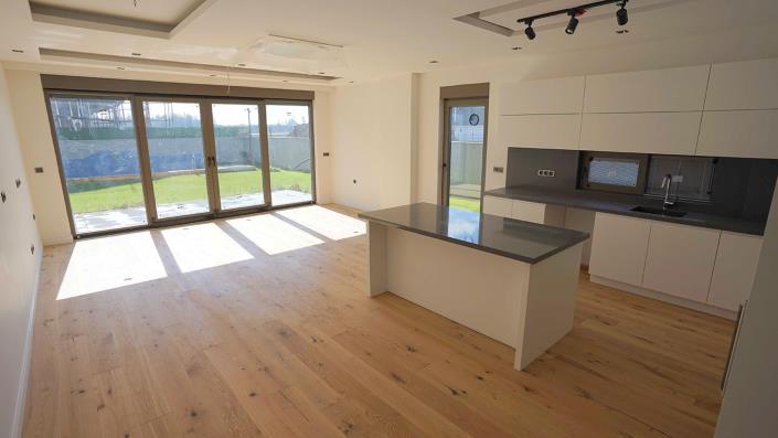 Image No.6-4 Bed Villa for sale