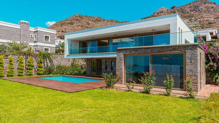 Image No.2-4 Bed Villa for sale