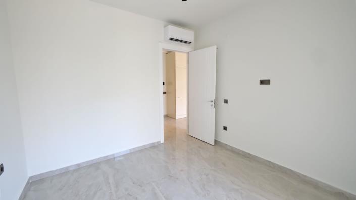 Image No.31-1 Bed Apartment for sale