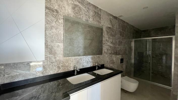 Image No.23-2 Bed Apartment for sale