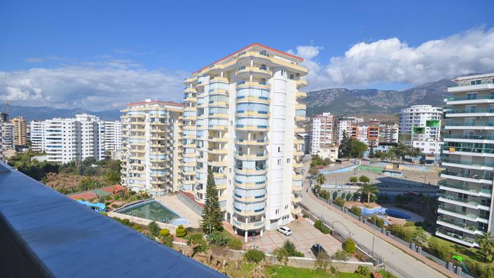 Image No.40-5 Bed Penthouse for sale