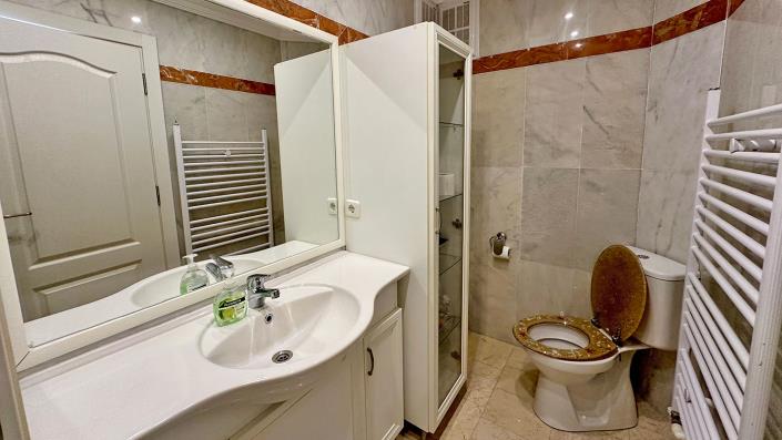 Image No.31-4 Bed Villa / Detached for sale