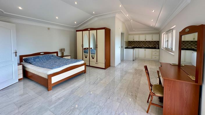 Image No.36-4 Bed Villa / Detached for sale