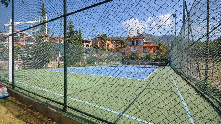 Image No.11-9 Bed Apartment for sale