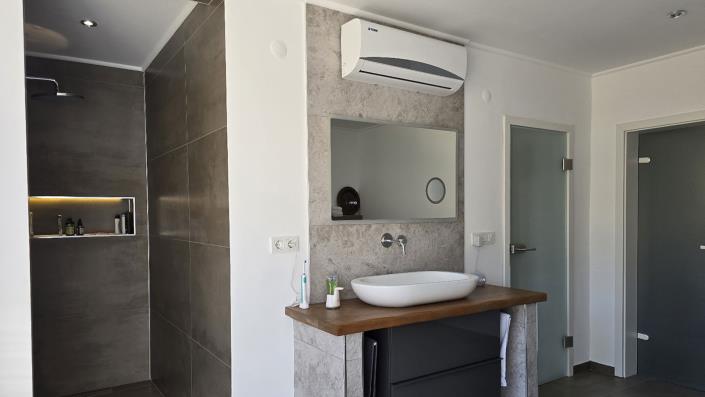 Image No.44-9 Bed Apartment for sale