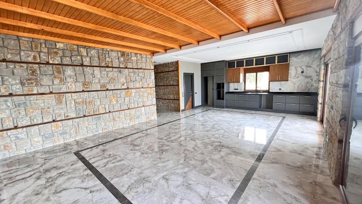 Image No.11-4 Bed Villa / Detached for sale