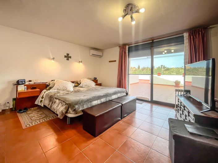 Image No.16-7 Bed Villa for sale