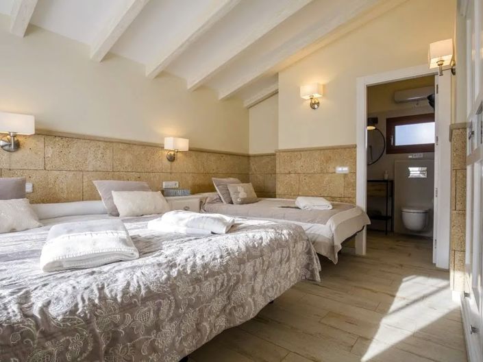 Image No.12-Villa de 12 chambres à vendre à Lliber