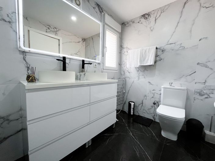 Image No.10-3 Bed Villa for sale