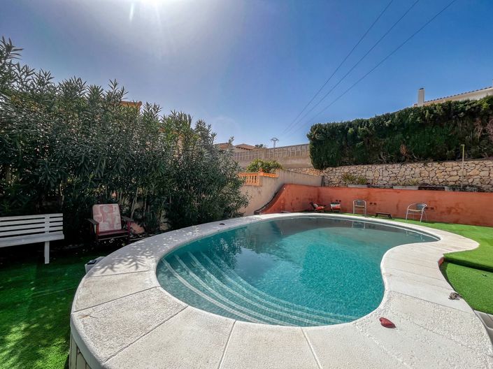 Image No.2-3 Bed Villa for sale