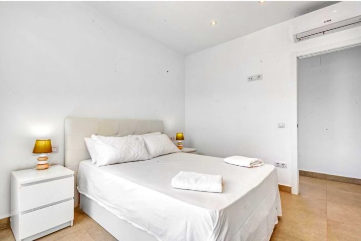 Image No.9-5 Bed Villa for sale