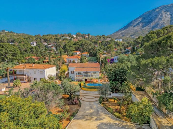 Image No.25-4 Bed Villa for sale