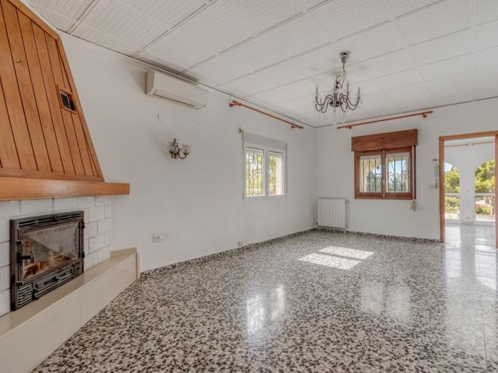 Image No.3-4 Bed Villa for sale