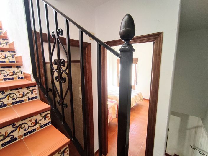 Image No.11-3 Bed Townhouse for sale