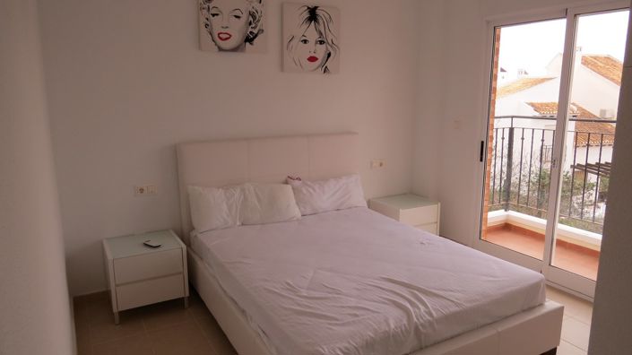 Image No.37-3 Bed Apartment for sale