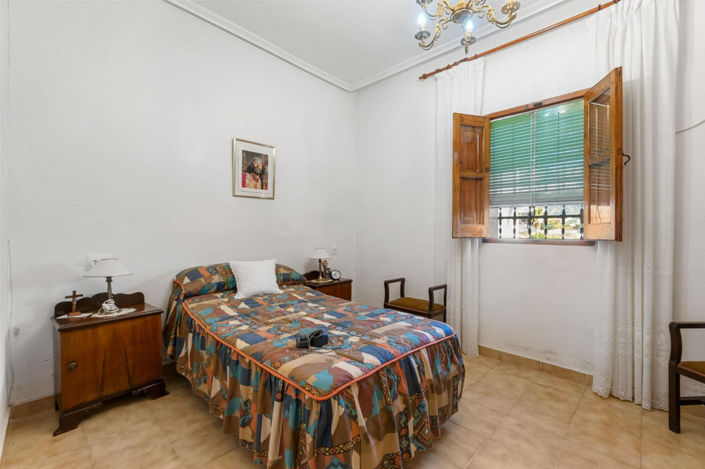 Image No.7-Villa de 4 chambres à vendre à Orihuela