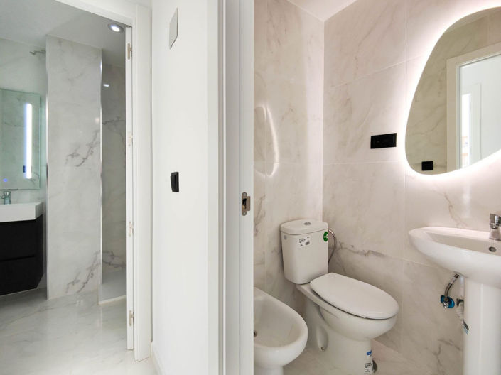 Image No.21-2 Bed Apartment for sale