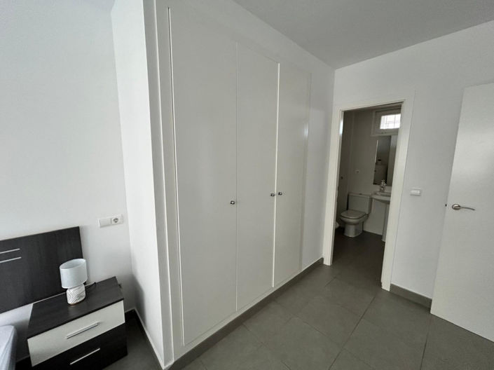 Image No.25-2 Bed Apartment for sale